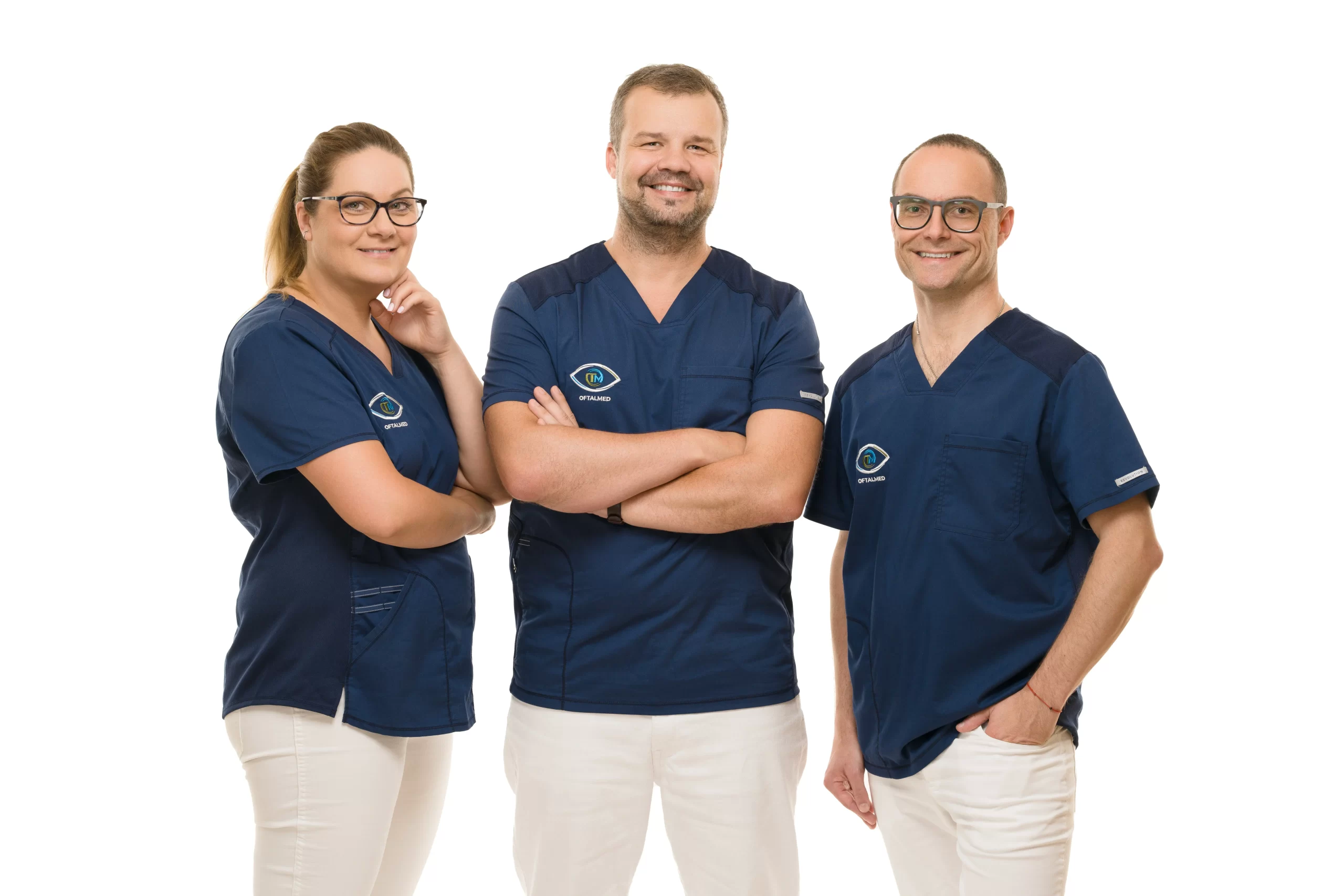 Foto - team oční oční ordinace a oční optiky OFTALMED - Mgr. Petra Bartušková, MUDr. Tomáš Mňuk a Viktro Wildner, DiS.